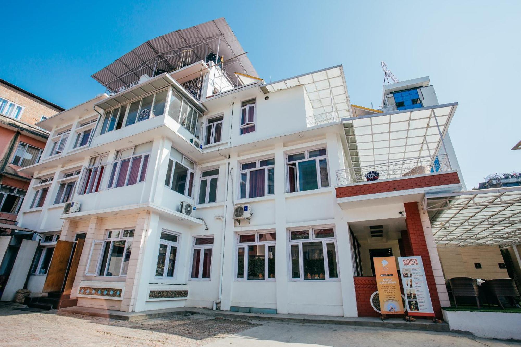 Oyo 11474 Gangaur Regency Boutique Hotel Катманду Экстерьер фото