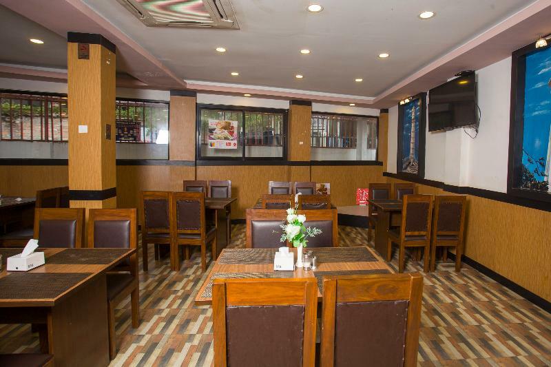 Oyo 11474 Gangaur Regency Boutique Hotel Катманду Экстерьер фото